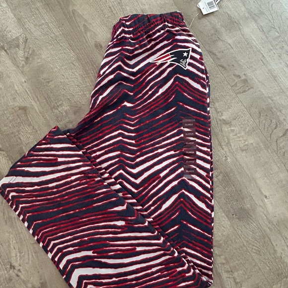 NWT NFL Team Apparel New England Patriots
Size XL Men’s pajama bottoms/lounging - Picture 3 of 8